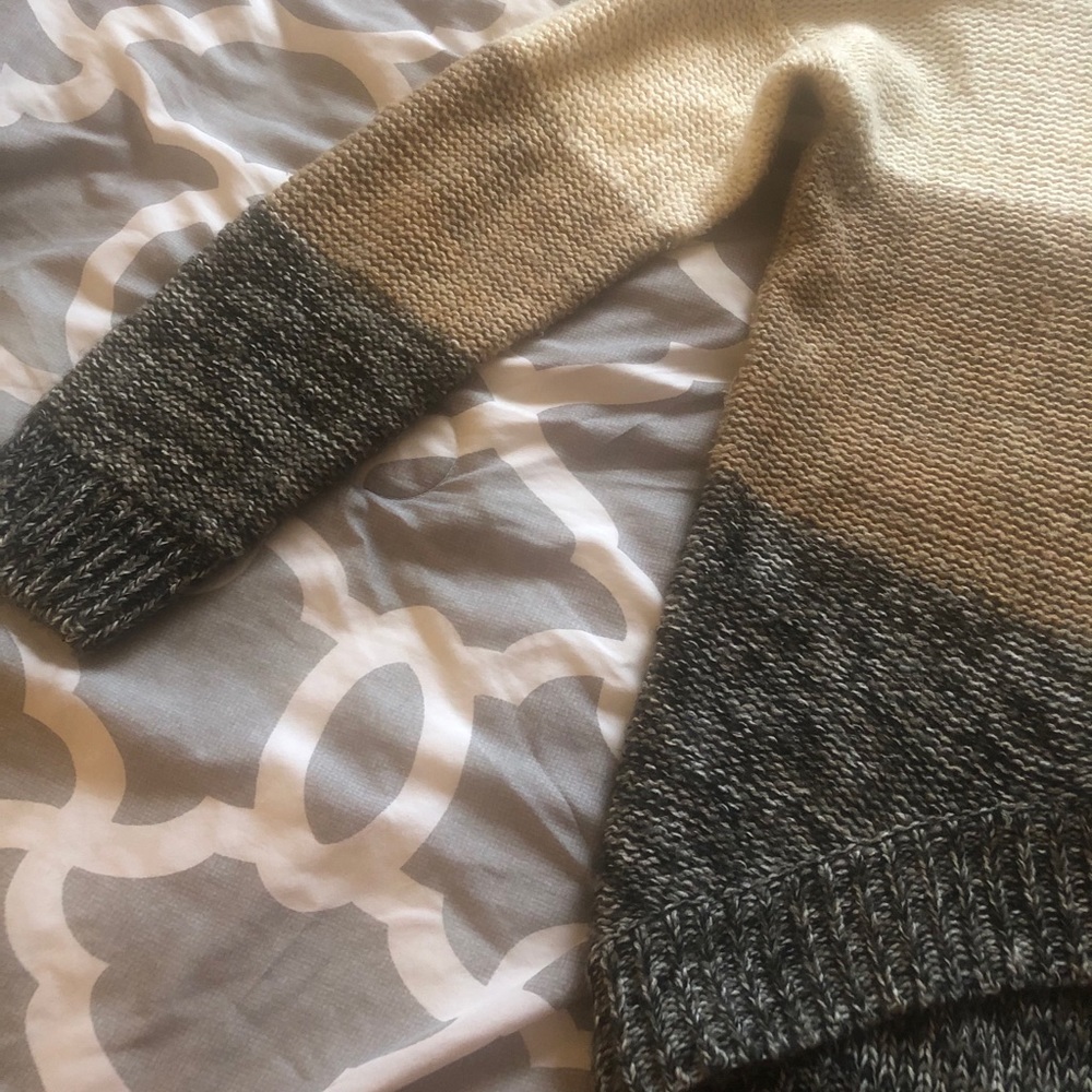 Striped sweater - Picture 2 of 3